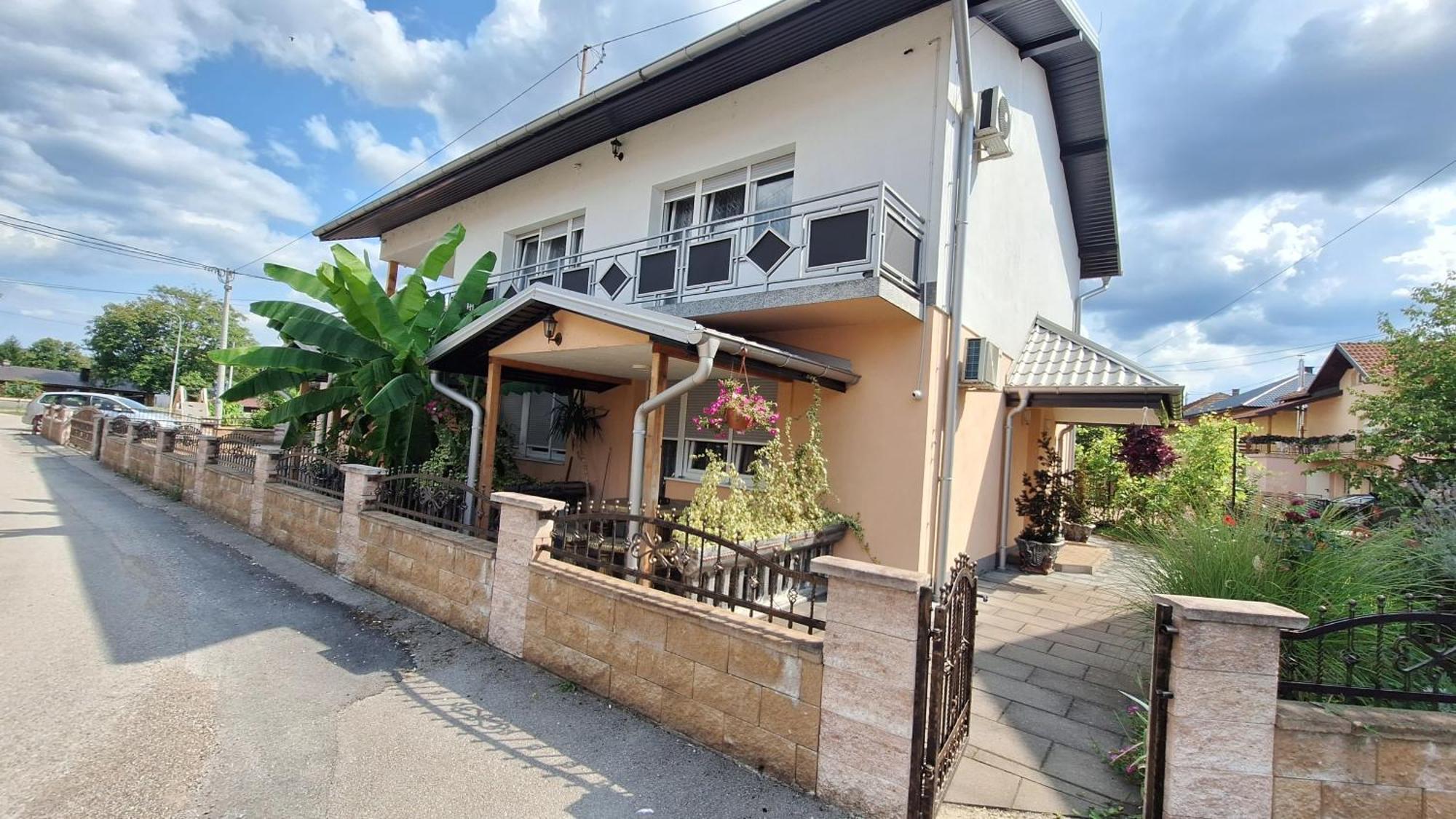 Kaca Apartmani 1 Banja Luka Exteriör bild