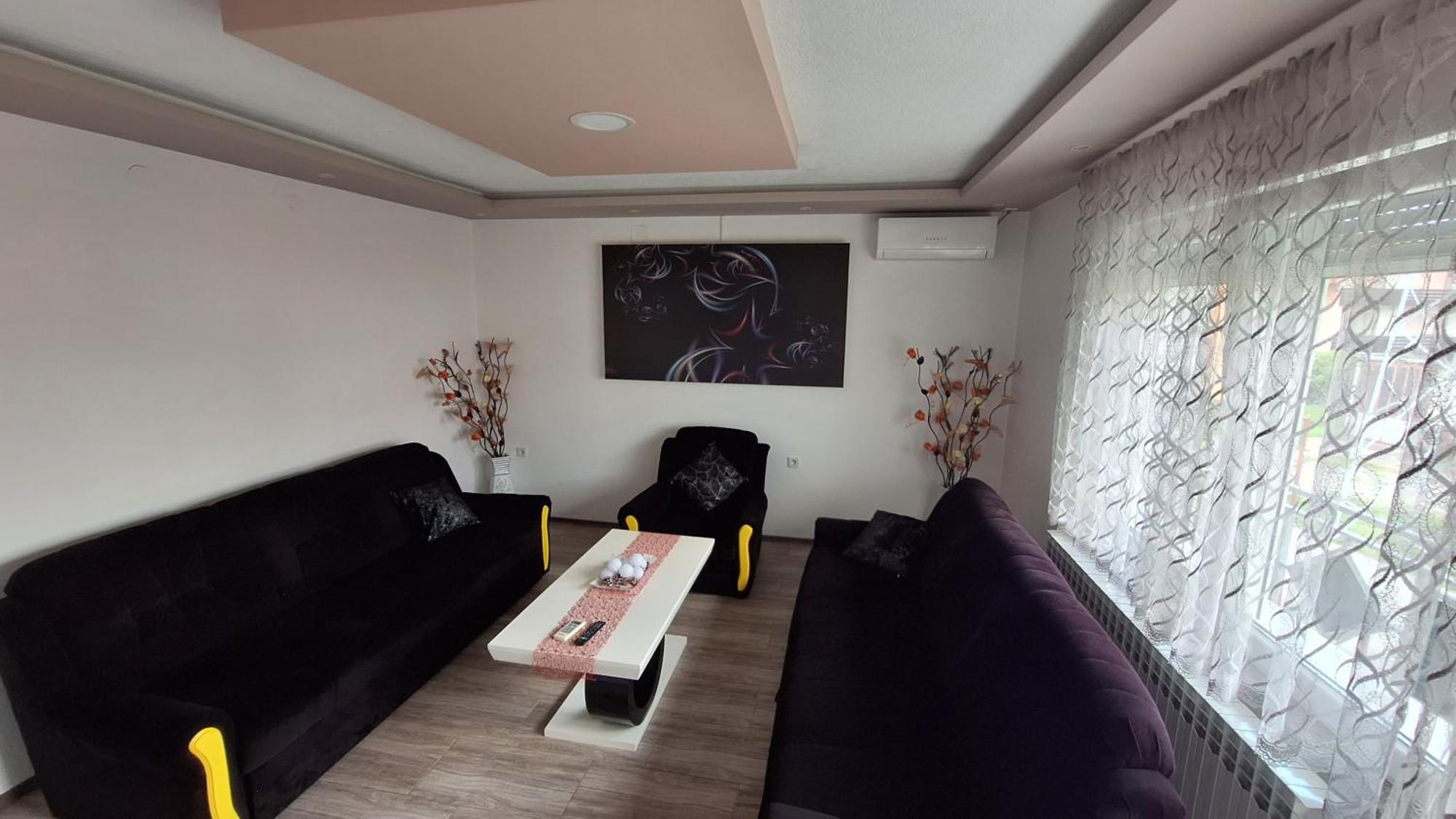 Kaca Apartmani 1 Banja Luka Exteriör bild