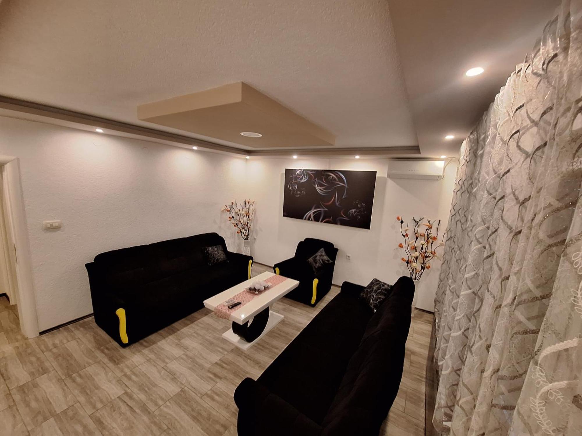 Kaca Apartmani 1 Banja Luka Exteriör bild