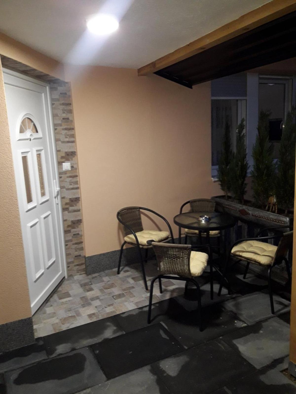 Kaca Apartmani 1 Banja Luka Exteriör bild