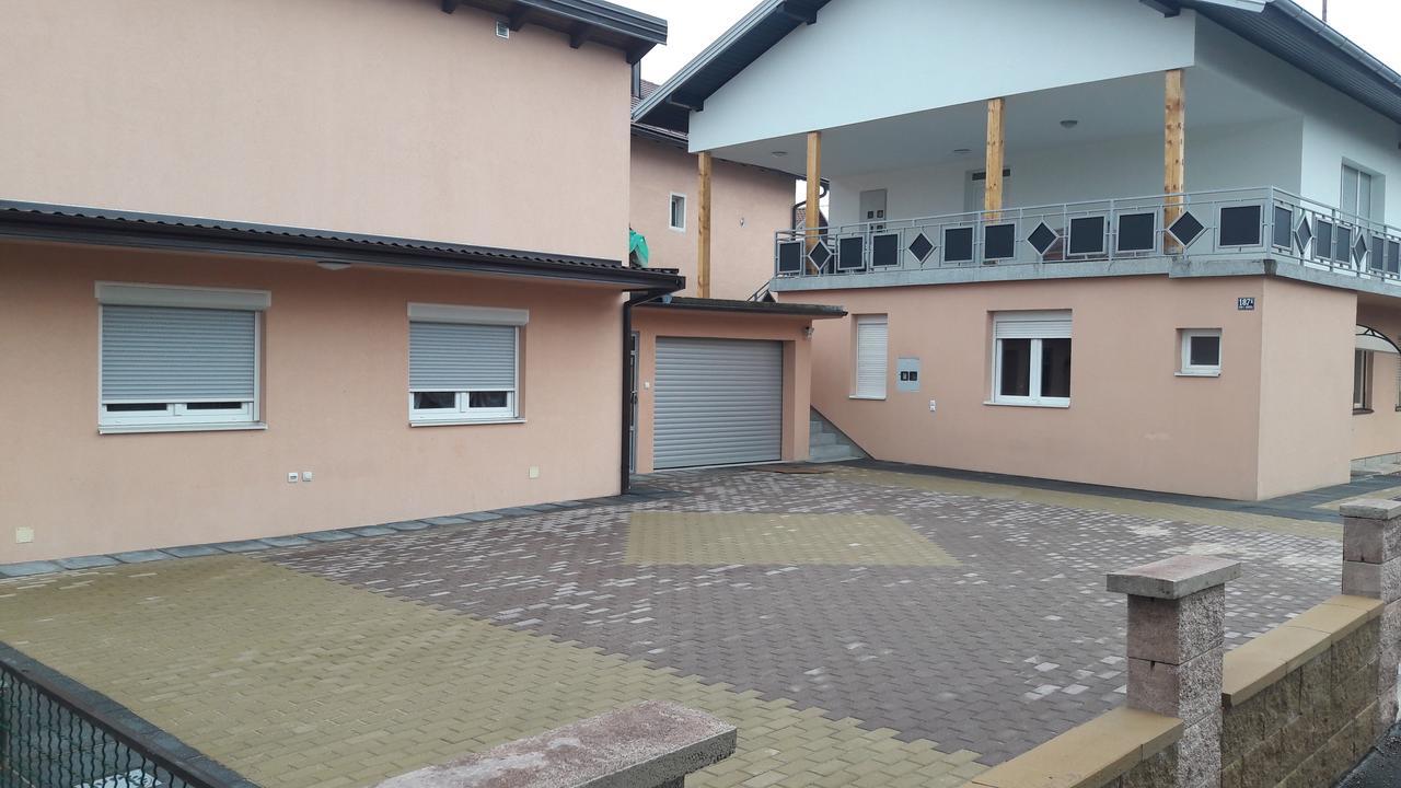 Kaca Apartmani 1 Banja Luka Exteriör bild