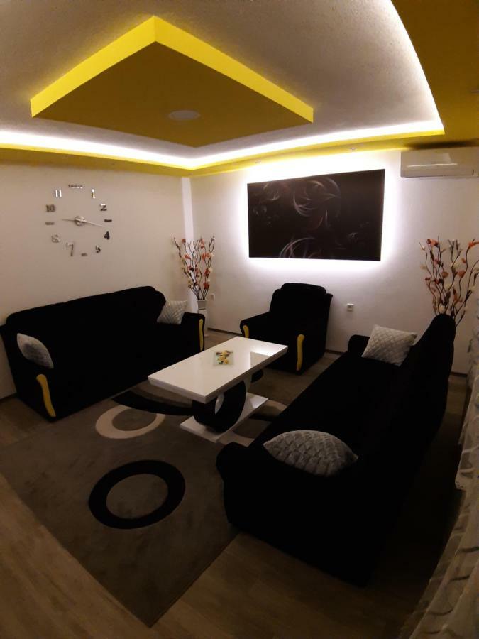 Kaca Apartmani 1 Banja Luka Exteriör bild