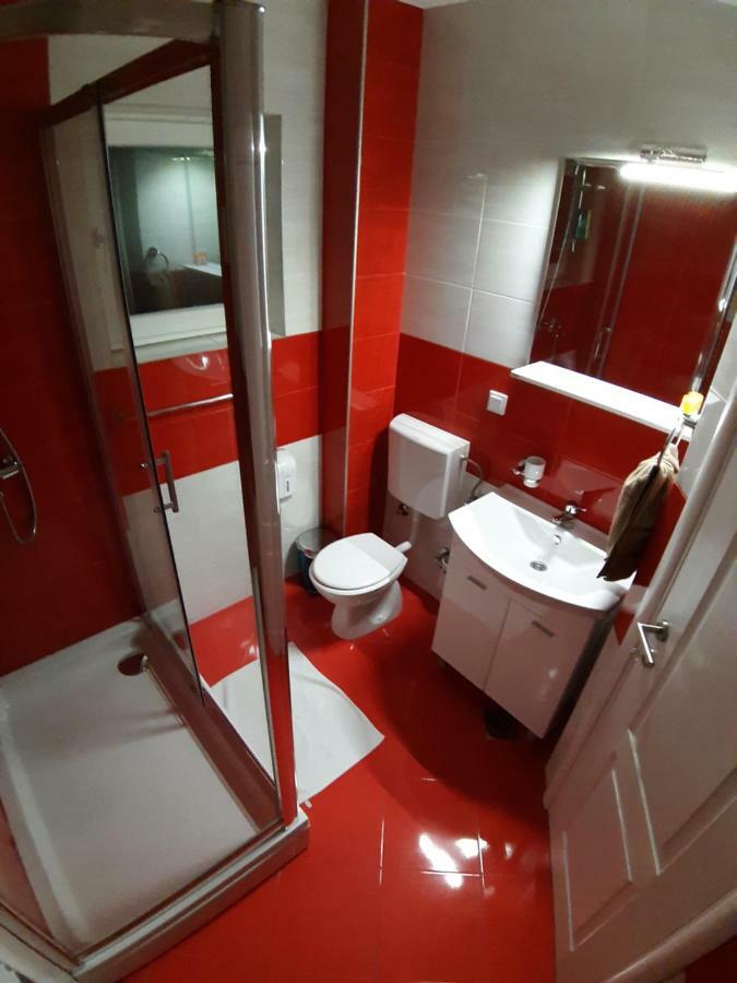 Kaca Apartmani 1 Banja Luka Exteriör bild