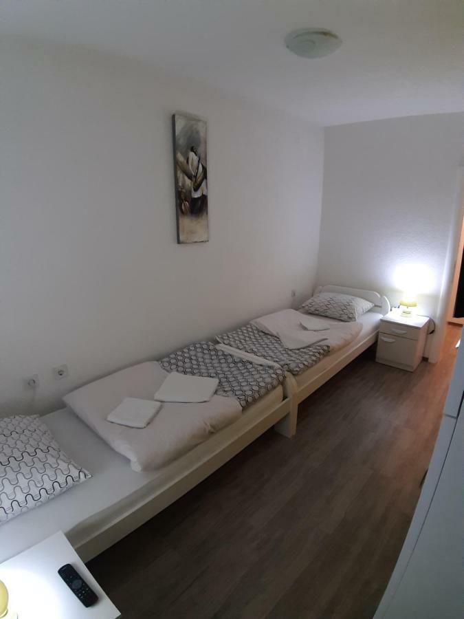 Kaca Apartmani 1 Banja Luka Exteriör bild